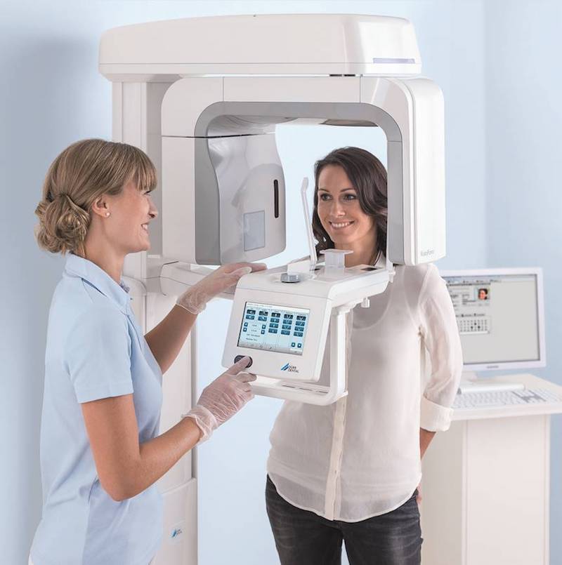 Mit dem volldigitalen Panorama Röntgengerät VistaPano S setzt Dürr Dental 2013 einen neuen Standard in der diagnostischen Qualität extraoraler Aufnahmen. (Foto: Dürr Dental)