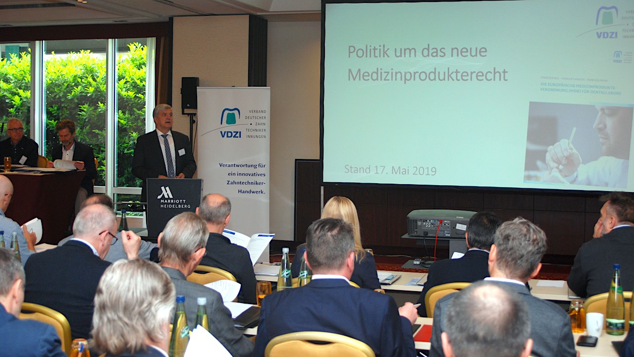 VDZI-Generalsekretär Walter Winkler erläuterte den Stand der Vorbereitungen für die MDR. (Foto: VDZI)