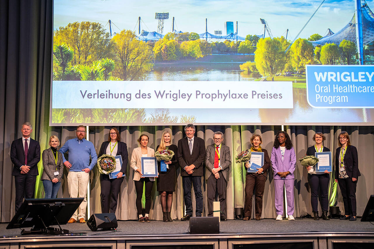 Abb 1. Die Preisträgerinnen und Preisträger der Wrigley Prophylaxe Preise 2023.