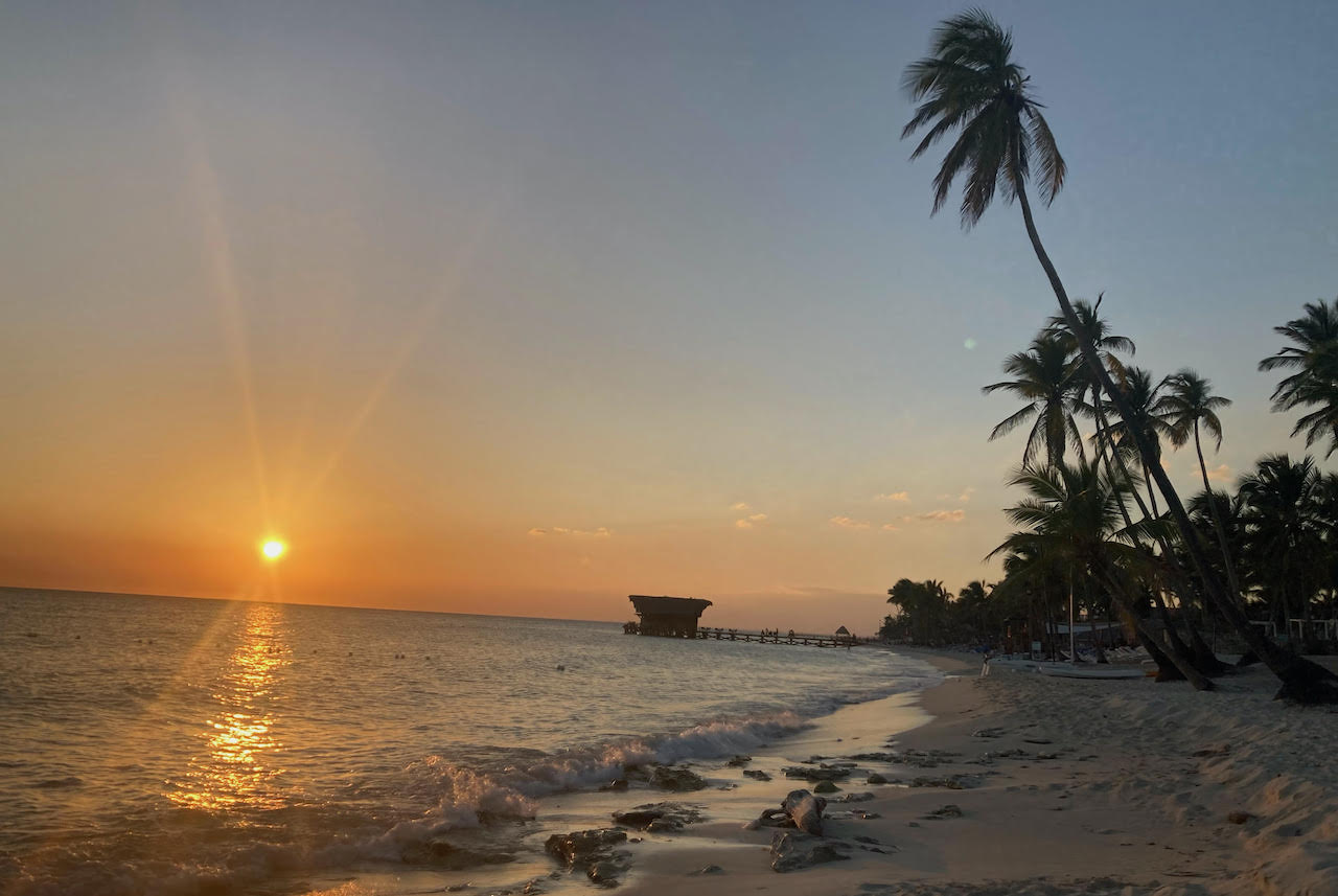 Auch das gehört dazu: Schöne Sonnenuntergänge mit Karibik-Flair.