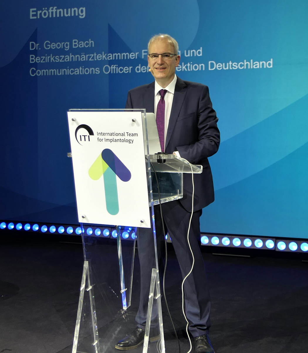 Moderator Dr. Georg Bach