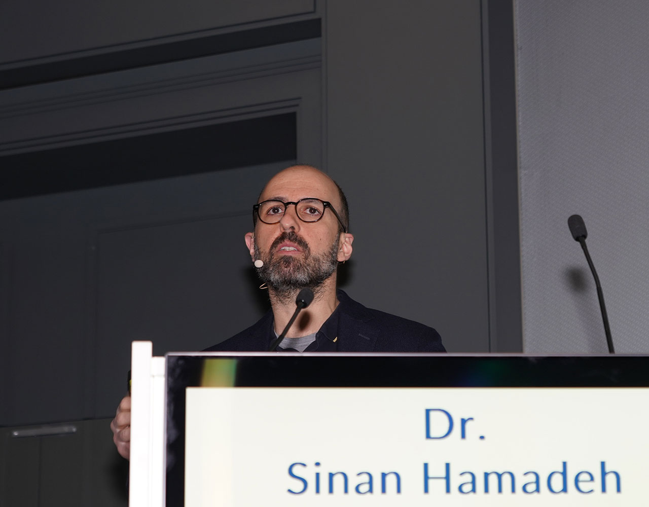 Dr. Sinan Hamadeh