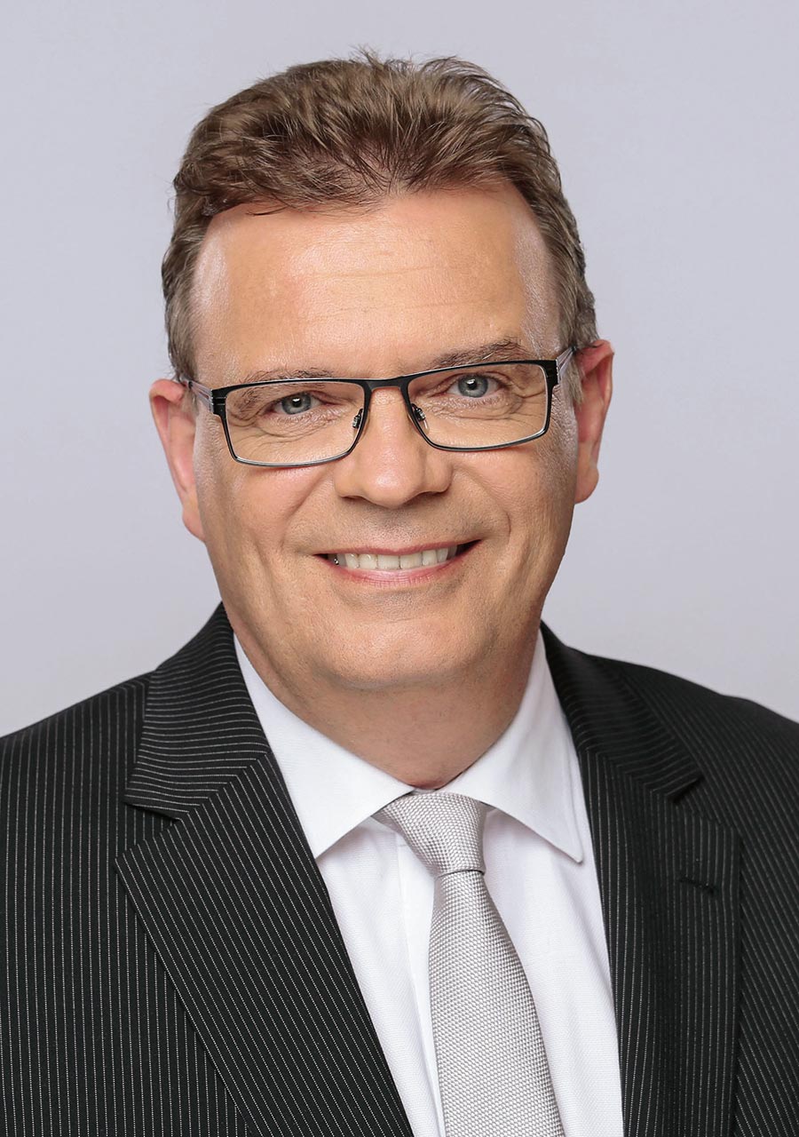 Prof. Dr. Christoph Benz