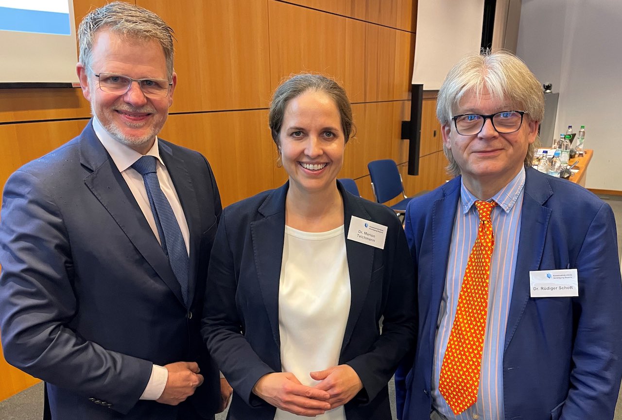 Der neue KZVB-Vorstand: Dr. Jens Kober, Dr. Marion Teichmann und Dr. Rüdiger Schott.