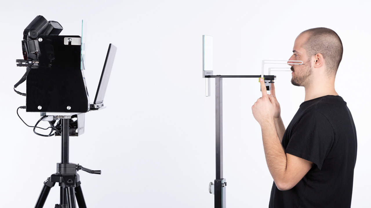 3-D-Digitalisierung von Gesichtern mit dem 3-D-Gesichtsscanner Face Hunter als Arbeitsgrundlage für die Herstellung von individuellem Zahnersatz. Bild: Zirkonzahn